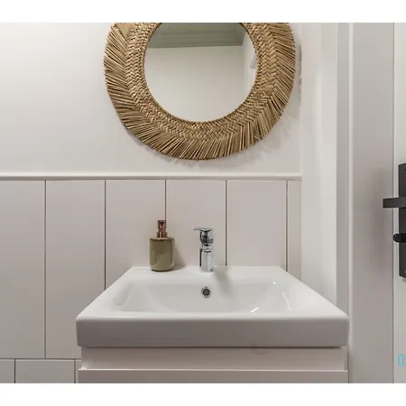 Shiny Apartment